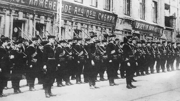 Зачем британские войска напали на Россию в 1918 году?