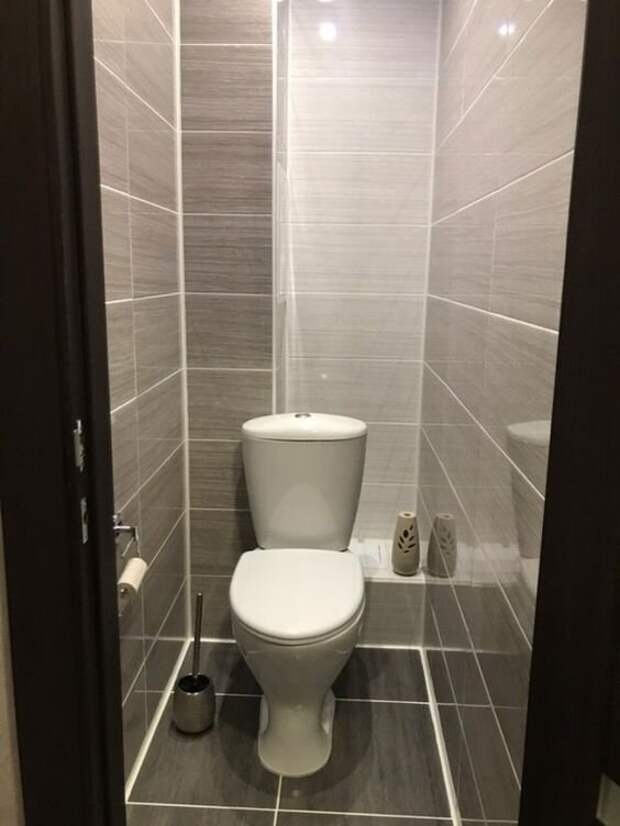 Хрущевские квартиры славятся своим небольшим размером, и ванная комната или туалет в них обычно являются одними из самых узких помещений.-7
