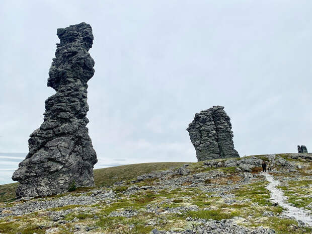 Маньпупунер: загадочные каменные великаны на Урале (ФОТО)