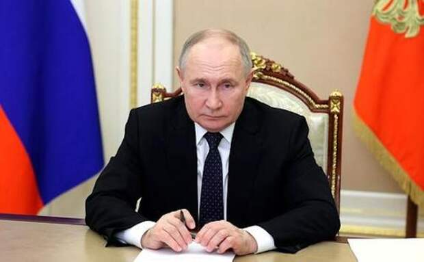 Путин поздравил новый состав правительства России