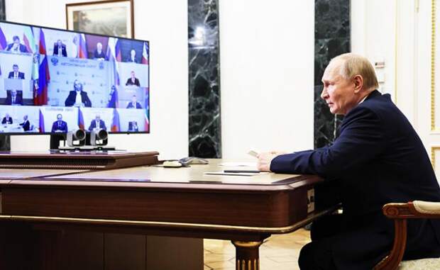 В 10 регионах медицина "караул кричит" и не справляется с лечением: Путин потребовал решить проблемы в кратчайшие сроки