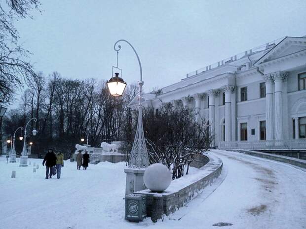 Крестовский остров зимой