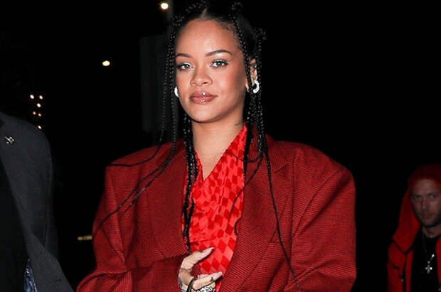 Рианна в ярком образе поддержала своего бойфренда A$AP Rocky на его концерте