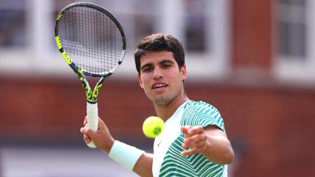 Алькарас победил Джоковича и впервые выиграл теннисный турнир Australian Open