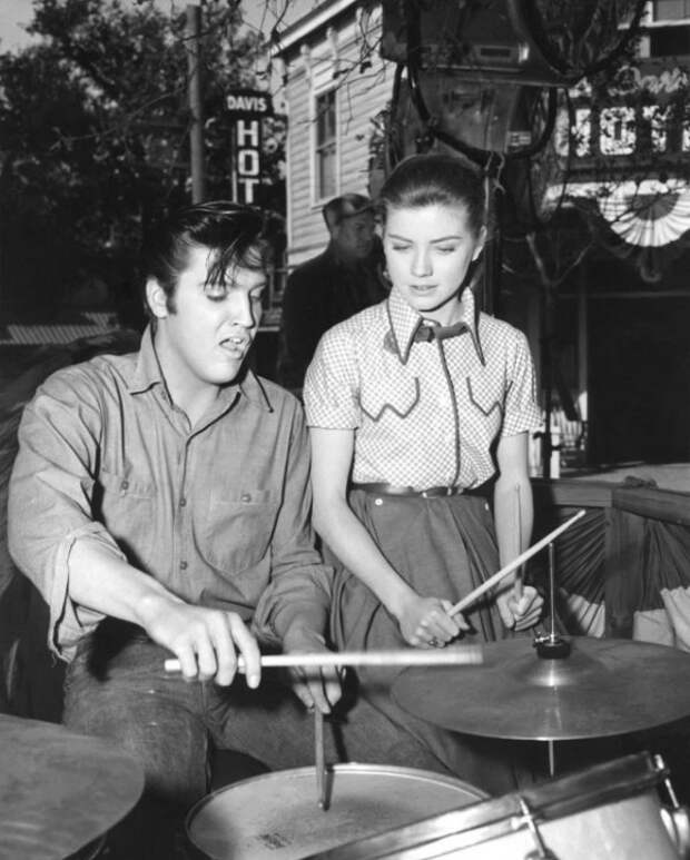 The special edition: Elvis Presley