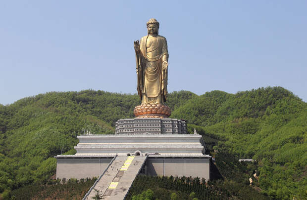 Чжунъюаньская статуя Будды