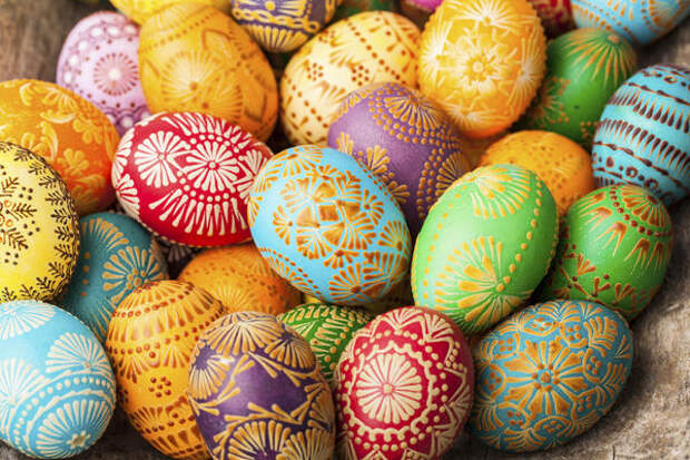 Крашеные яйца - традиционный символ православной Пасхи