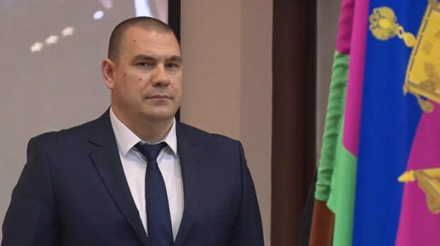 Глава Туапсинского района Виталий Мазнинов ушел в отставку