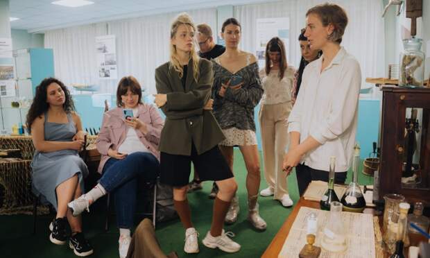 В Архангельске пройдет встреча с художницами, чьи работы будут представлены на выставке по добыче водорослей