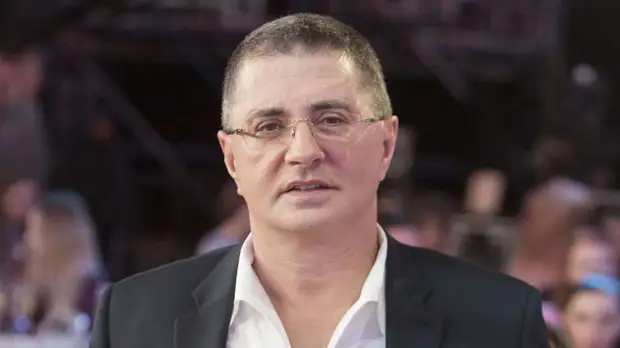 Врач Мясников предупредил о негативном влиянии вредной пищи на умственные способности