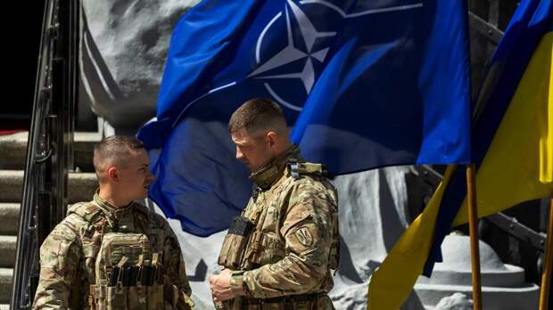 Замгенсека НАТО заявил, что альянс не планирует ввод войск на Украину
