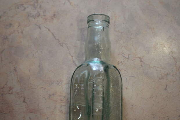 Зачем в СССР делали треугольные стеклянные бутылки