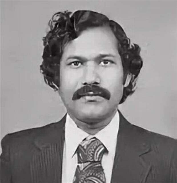 Тамильский боевик Кадиргамапиллай Наллайнатан (Kadirgamapillai Nallainathan), более известный под псевдонимом Ума Махешваран.