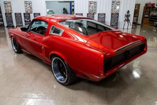 Ford Mustang Fastback 1967 от Ringbrothers как произведение искусства