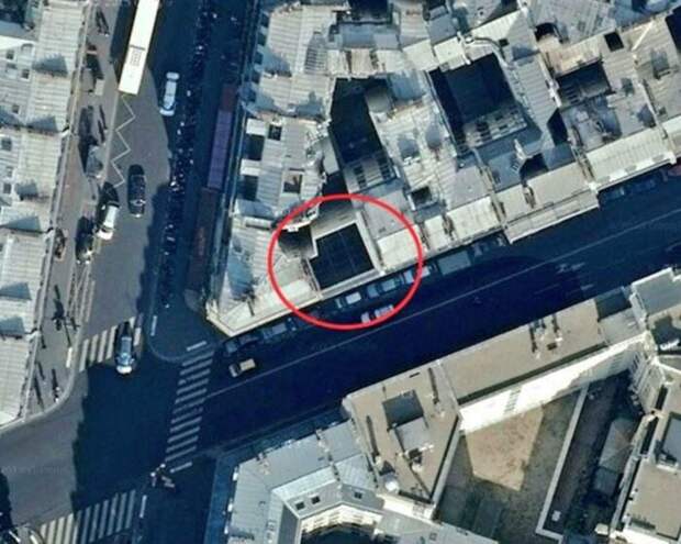 А вот фальшфасад в Париже. /Фото: pariscityvision.com.