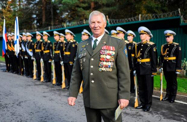 Зайчик серый