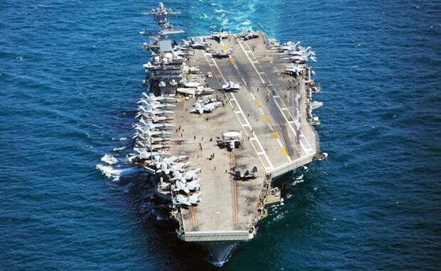 Авианосец USS Abraham Lincoln готов к атаке на Иран. Тегеран поднял в воздух истребители. Где спецназ «Дельта»?