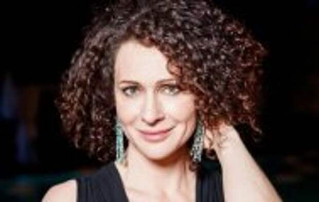 Шоу-бизнес: Увела 3 мужей из семей, родила 2 дочерей и влюбила в себя экс-зятя Михалкова: Почему Ксения Раппопорт так и не нашла личное счастье