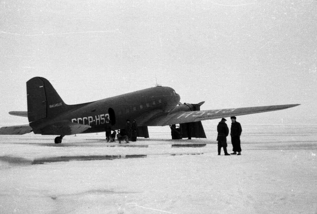 В 1947 году этот самолёт с 30-ю пассажирами на борту рухнул в тундре, спустя 70 лет он был найден. История Дугласа С-47