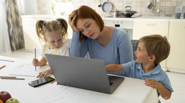 мама работает в декрете мама работает в декрете