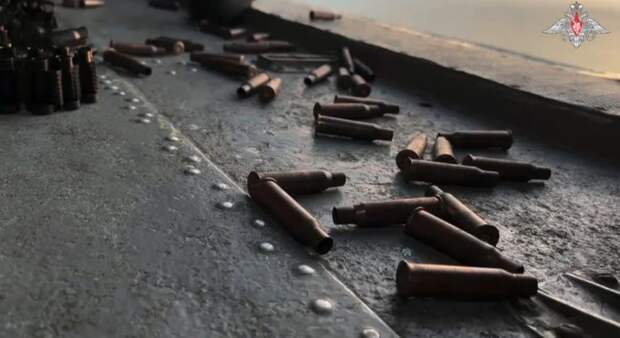 Удары по Украине! "Герани" сожгли транспорт и технику в Запорожье, пепел от завода