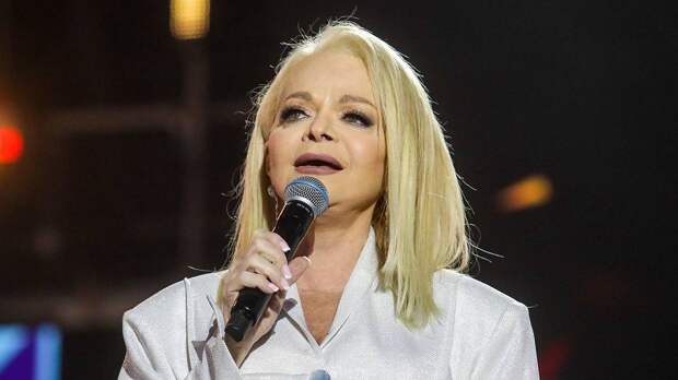 «Здоровье не вернешь»: директор Долиной рассказал о состоянии певицы