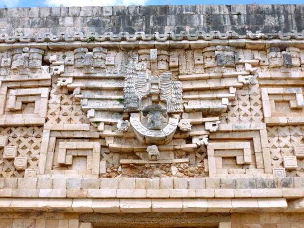 Иллюстрация на тему Ушмаль, город цивилизации древних майя в Мексике