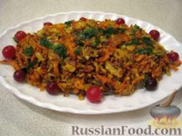 Фото к рецепту: Ароматная сельдь с морковью и луком
