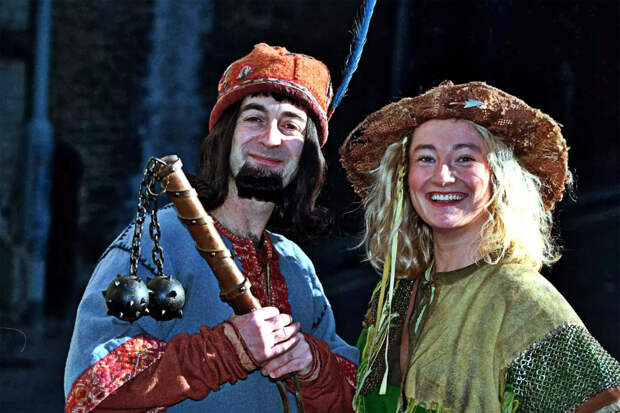 Кадр из сериала «Дева Мэриан и ее весёлые разбойники»