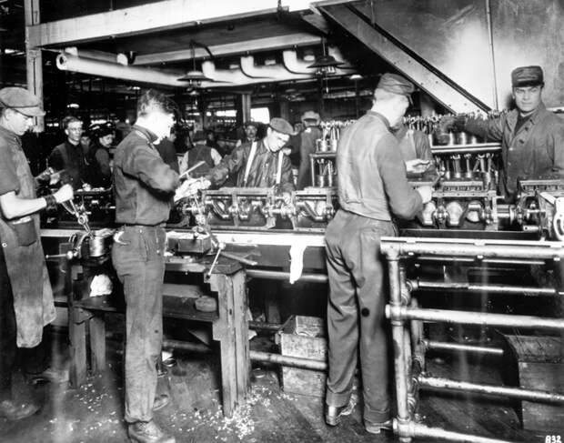 Исторические фотографии с первых заводов Ford Motor Company