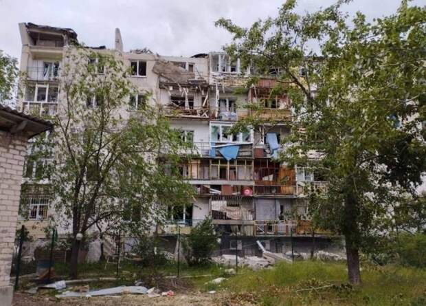 Эвакуация гражданского населения из зоны боевых действий в ЛНР