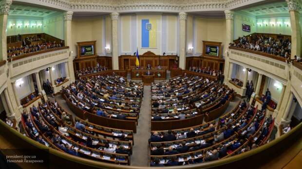 Юрист раскрыл детали нового уголовного дела против Порошенко
