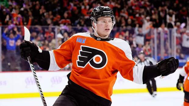 Гол и две передачи Мичкова помогли «Филадельфии» победить «Айлендерс», Сорокин пропустил 4 шайбы