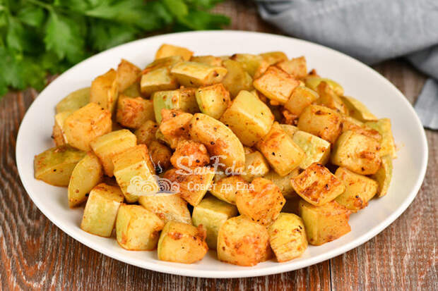 Покажу, как запеченные кабачки сделать не просто вкусными, а очень вкусными (все дело в соусе)