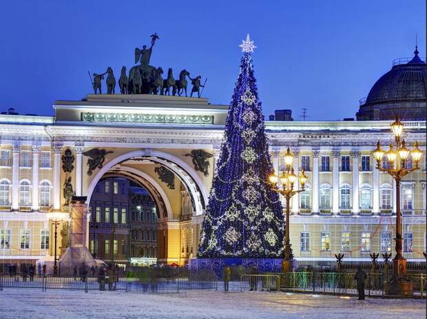 Новый год придёт в Петербург уже в ноябре