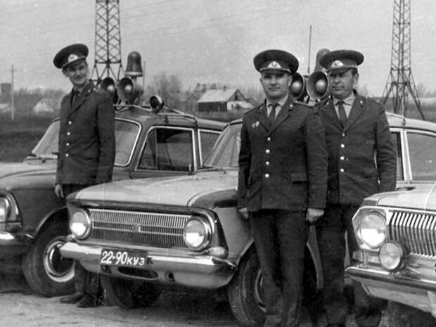 Госавтоинспекция Советского Союза на страже дорог гаи. гибдд, ретро фото
