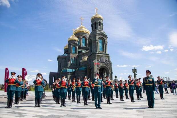 Состоялось открытие сезона концертов “Военные оркестры в парках”