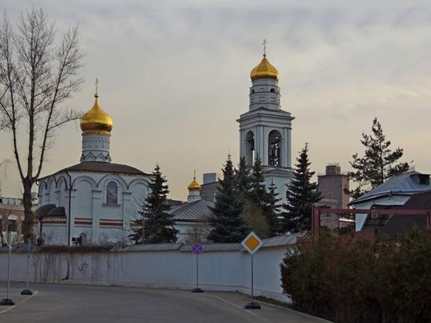 Симоновский монастырь и церковь Рождества Богородицы, место захоронения Пересвета и Осляби.