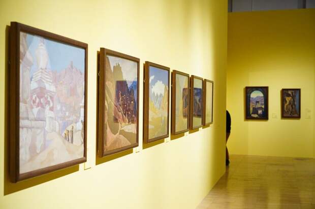 Суд в Москве рассмотрит иск о передаче 272 картин Рериха в собственность РФ