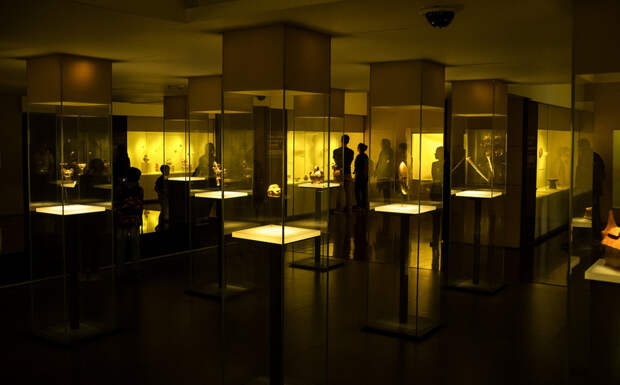 Где находится Музей золота, в котором все экспонаты сделаны из драгоценного металла