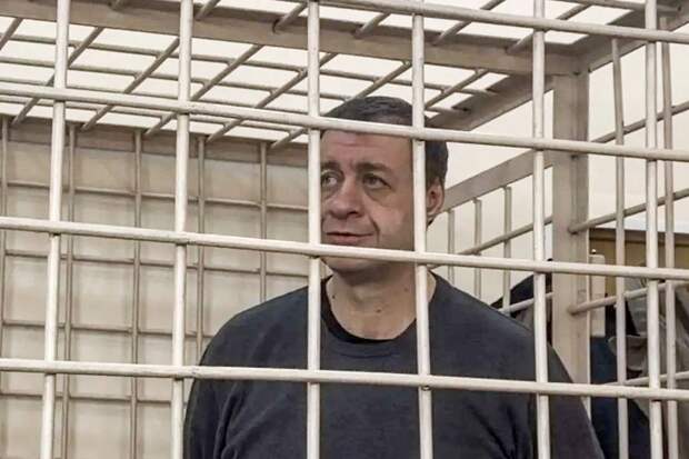 Бывший замгубернатора Курской области Дедов признал вину в суде