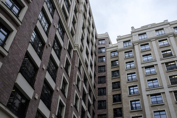 Работавший с Соловьевым блогер решил обезопасить семью ипотеками