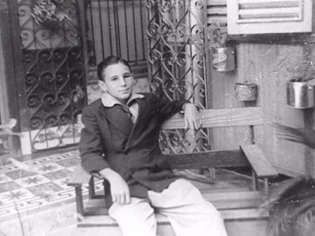 15 редких фотографий Фиделя Кастро в детстве и юности