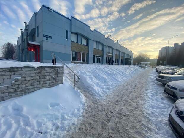 ГАТИ: в Петербурге наказали почти 50 собственников магазинов и ТЦ