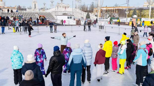 Super провел открытую тренировку с олимпийской чемпионкой по фигурному катанию Аделиной Сотниковой