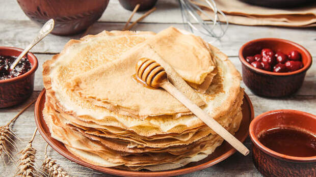 6 способов приготовить блины на Масленицу без мороки – быстро и разнообразно