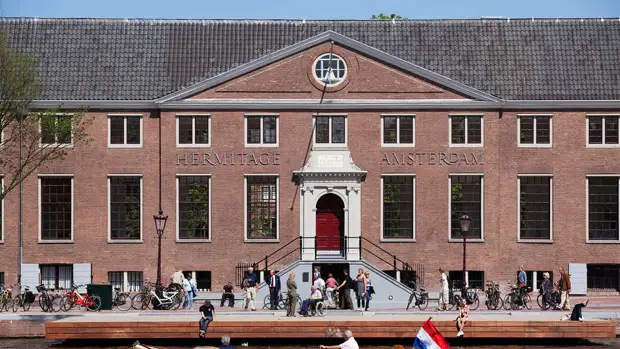 Музей в Амстердаме уточнил, почему убрал из названия "Эрмитаж"