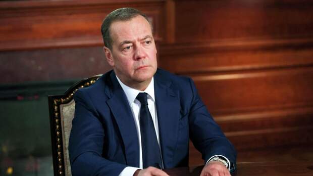 Медведев: предвыборную программу «Единой России» примут на съезде в августе