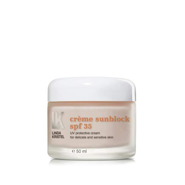 Крем солнцезащитный SPF35, «Санблок», Linda Kristel, 7332 руб. («Мильфей»)