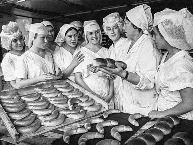 В СССР такой экономии не было, все делали на совесть, чтобы люди ели вкусные булки и хлеб / Фото: Twitter В СССР такой экономии не было, все делали на совесть, чтобы люди ели вкусные булки и хлеб / Фото: Twitter